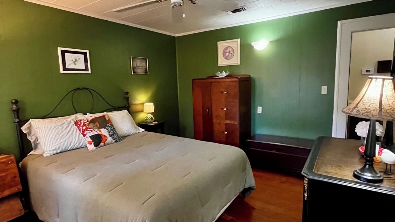 Photo of Bedroom in Apalachicola