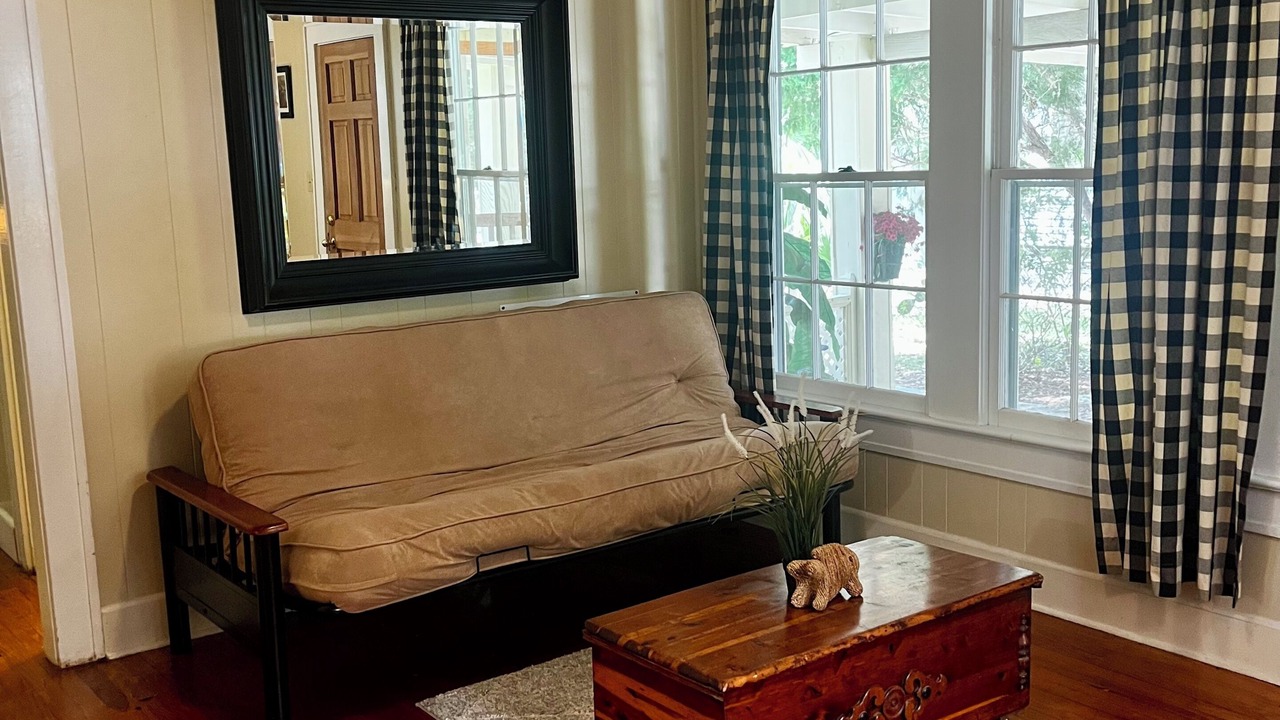 Photo of Livingroom in Apalachicola