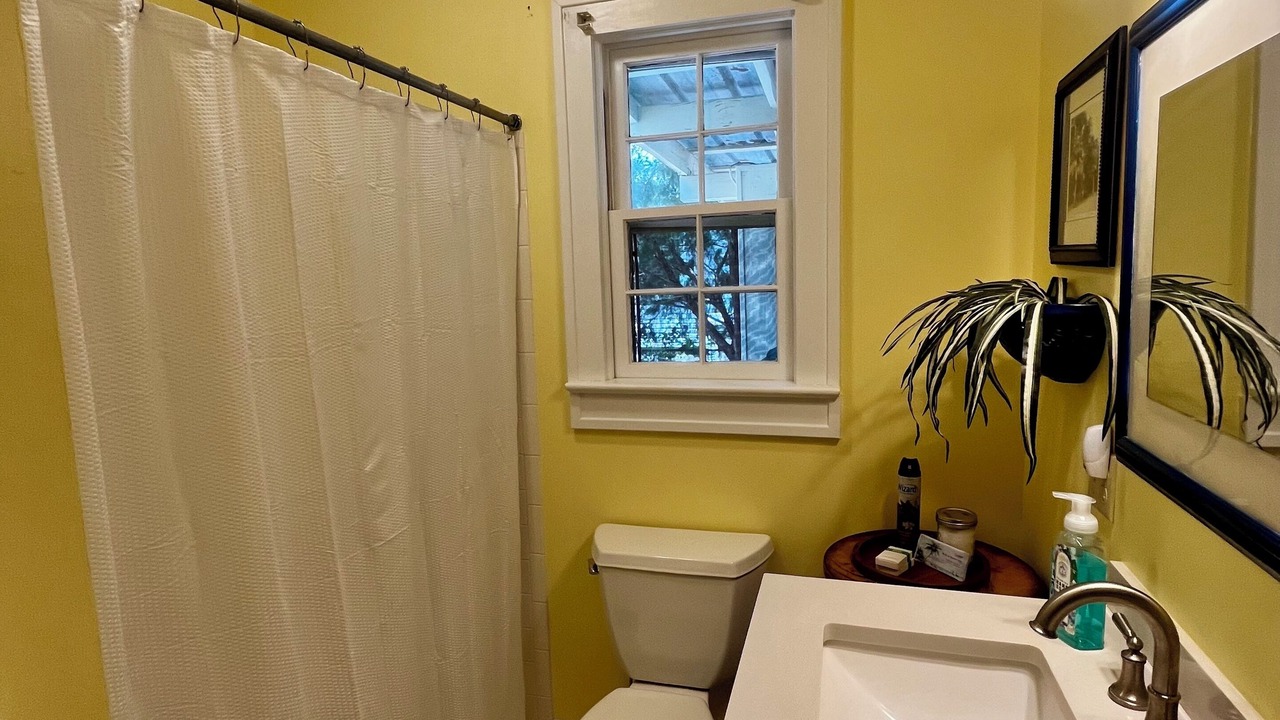 Photo of Bathroom in Apalachicola