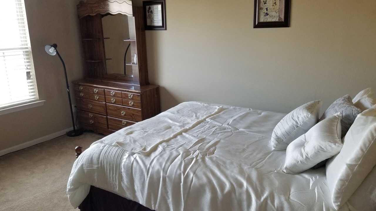 Photo of Bedroom in Grovetown