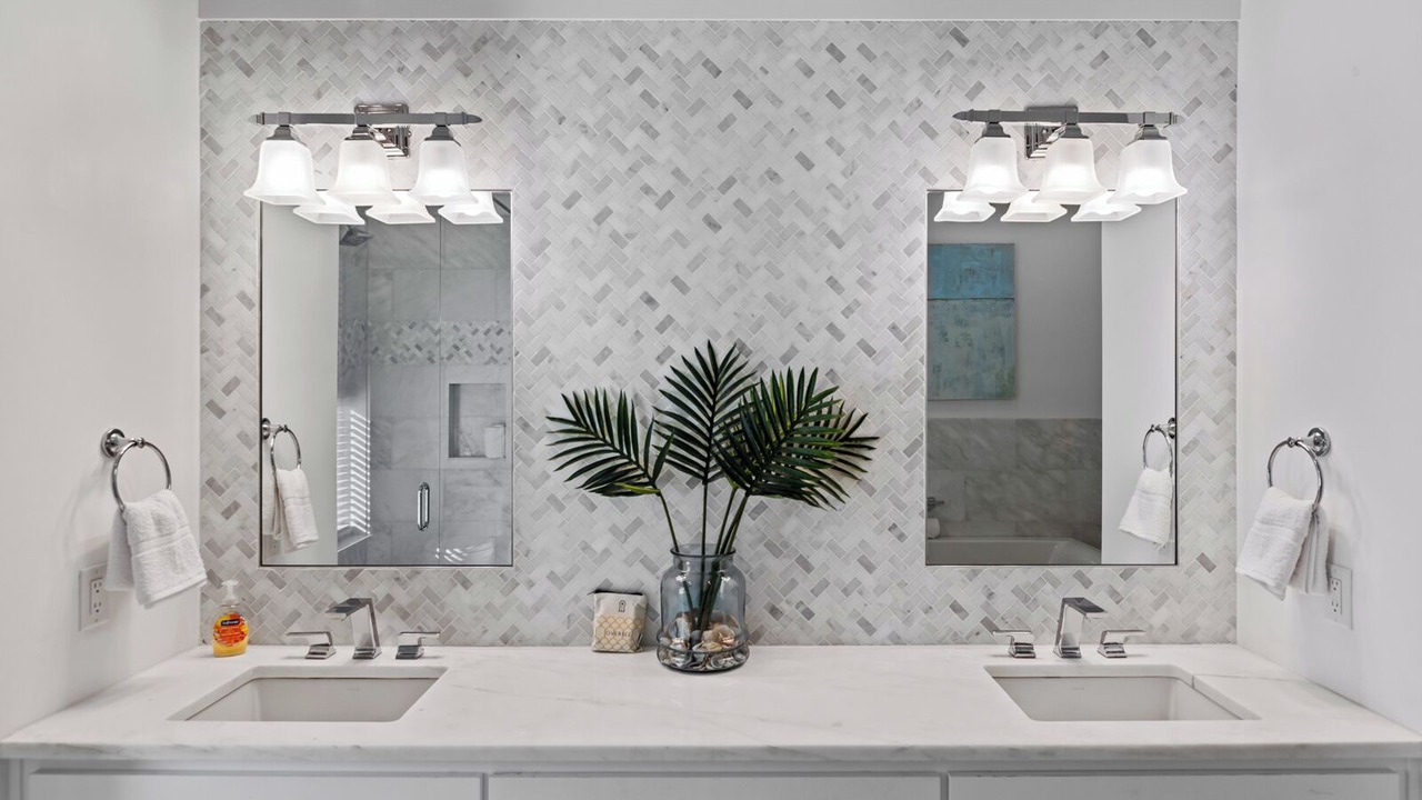 Photo of Bathroom in Inlet Beach