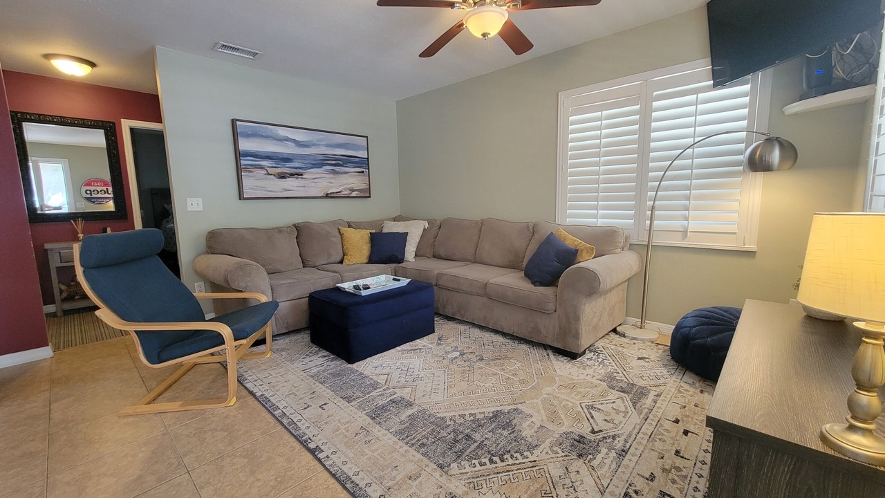 Photo of Livingroom in Salt Springs