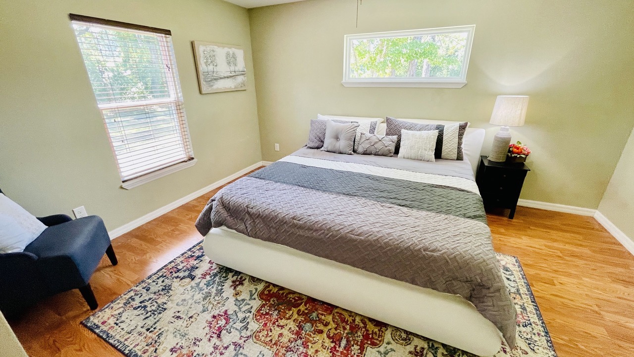 Photo of Bedroom in Hollister