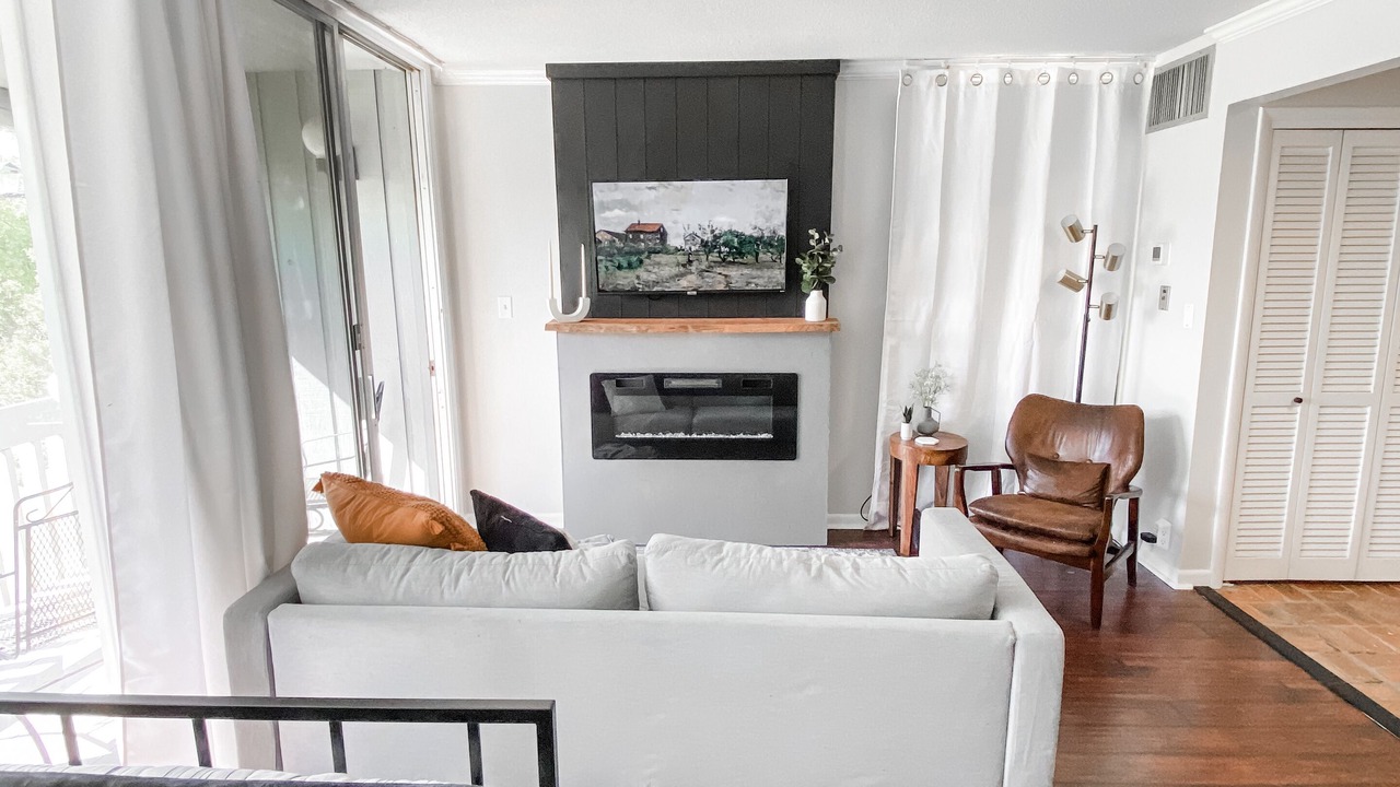 Photo of Livingroom in Daphne