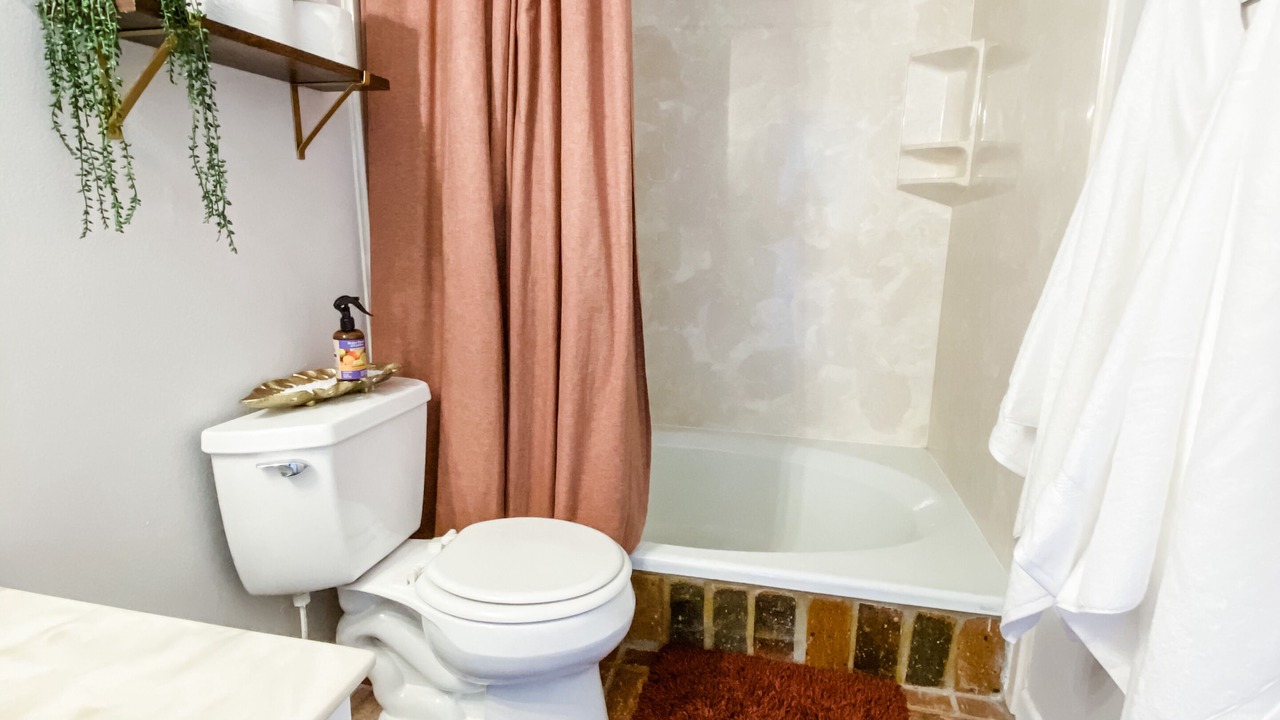 Photo of Bathroom in Daphne