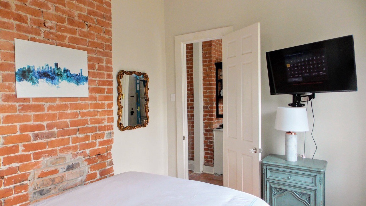 Photo of Bedroom in Lower Garden District