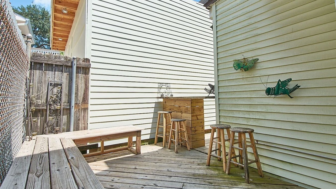 Photo of Patio Balcony in Faubourg Delachaise