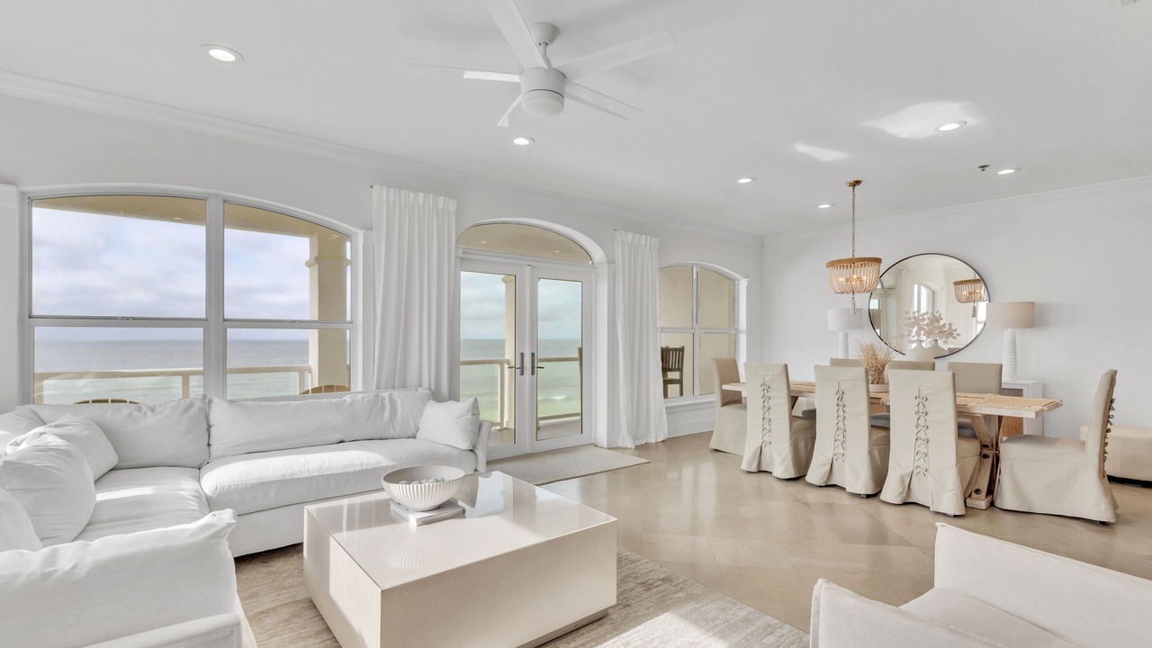 Photo of Livingroom in Rosemary Beach