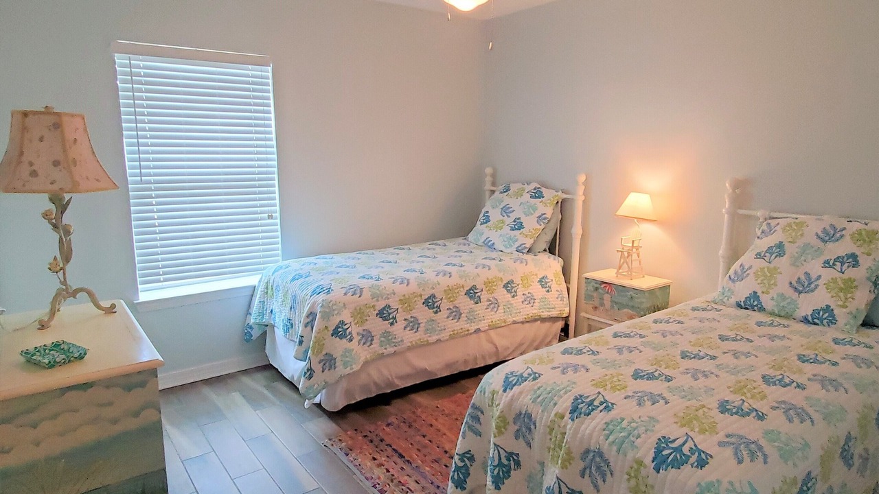 Photo of Bedroom in Dauphin Island