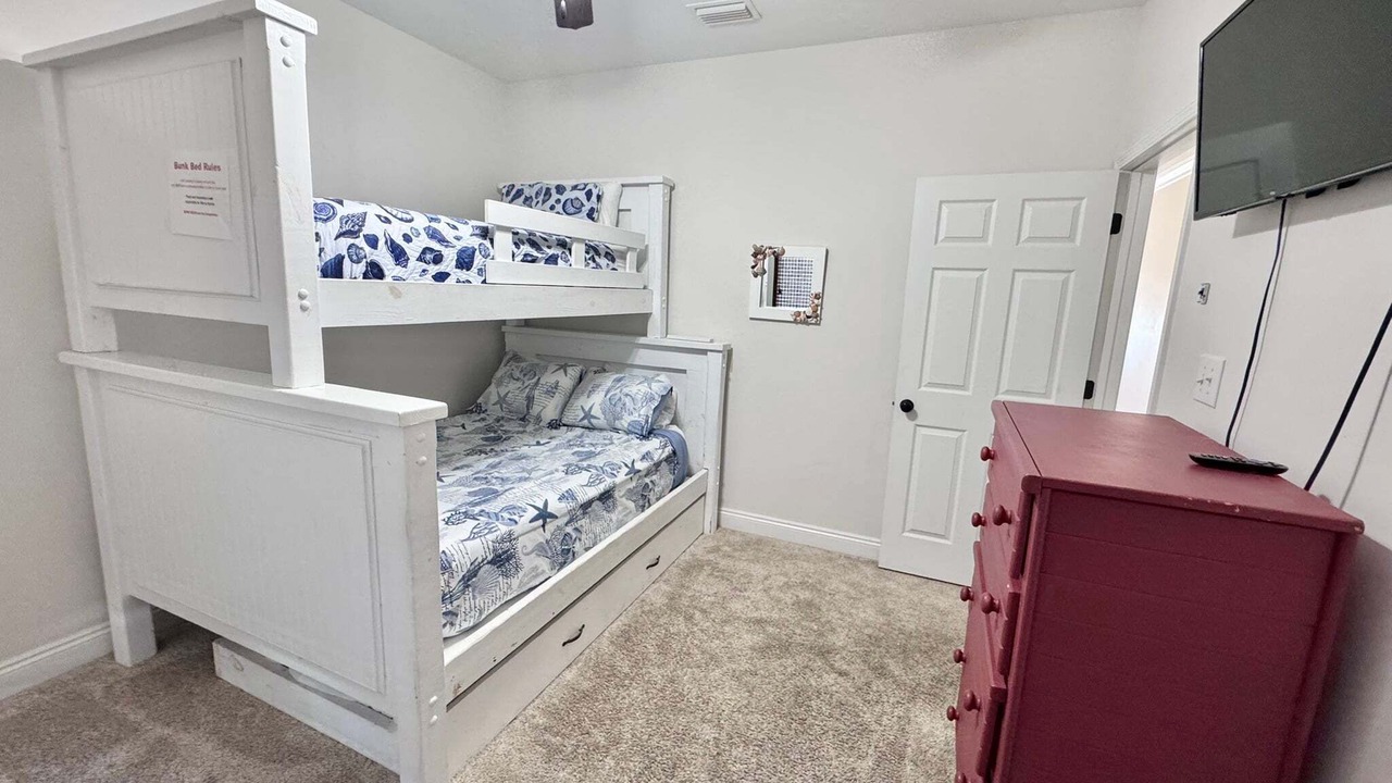 Photo of Bedroom in Gulf Shores