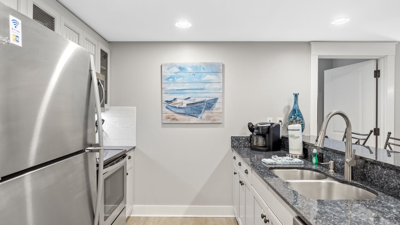 Photo of Kitchen in Baytowne Wharf