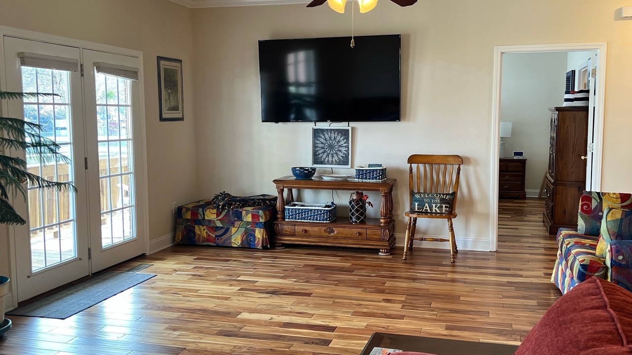 Photo of Bedroom in Groveoak