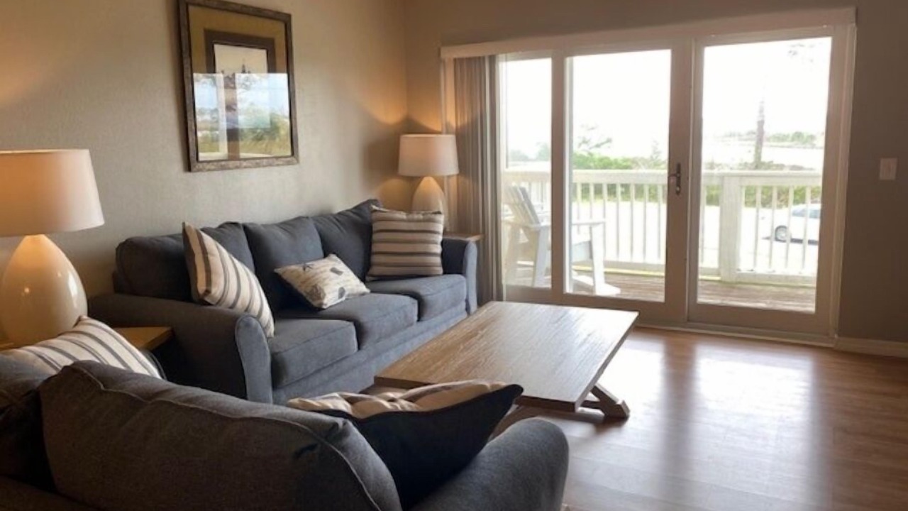 Photo of Livingroom in Innerarity Townhomes