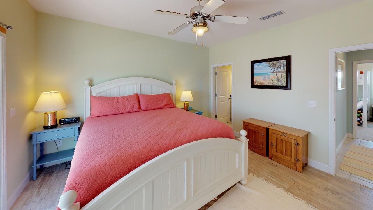 Photo of Bedroom in Seagrass