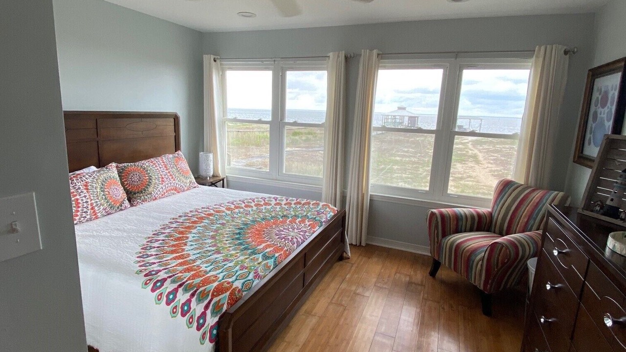 Photo of Bedroom in Dauphin Island