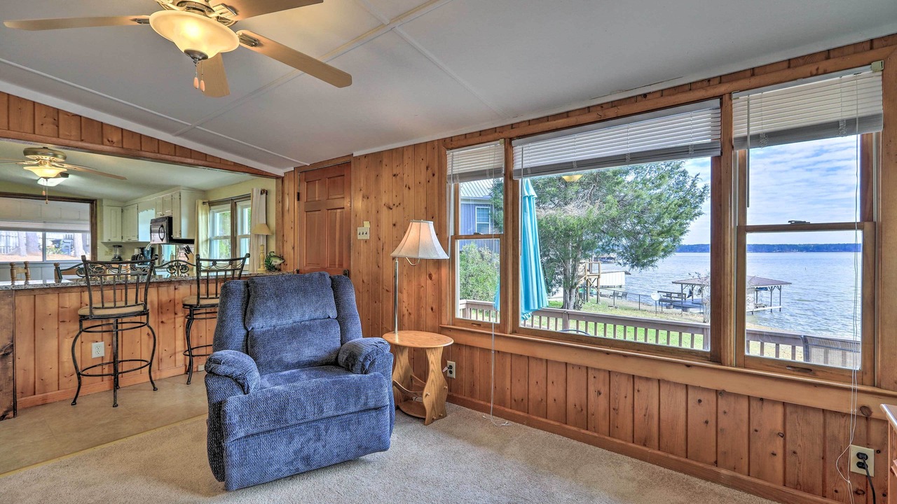 Photo of Livingroom in Milledgeville