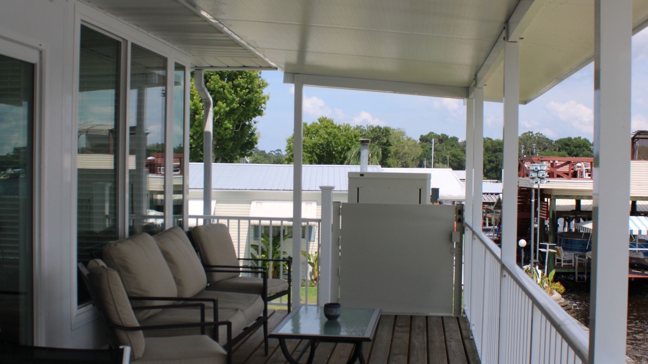 Photo of Patio Balcony in Welaka
