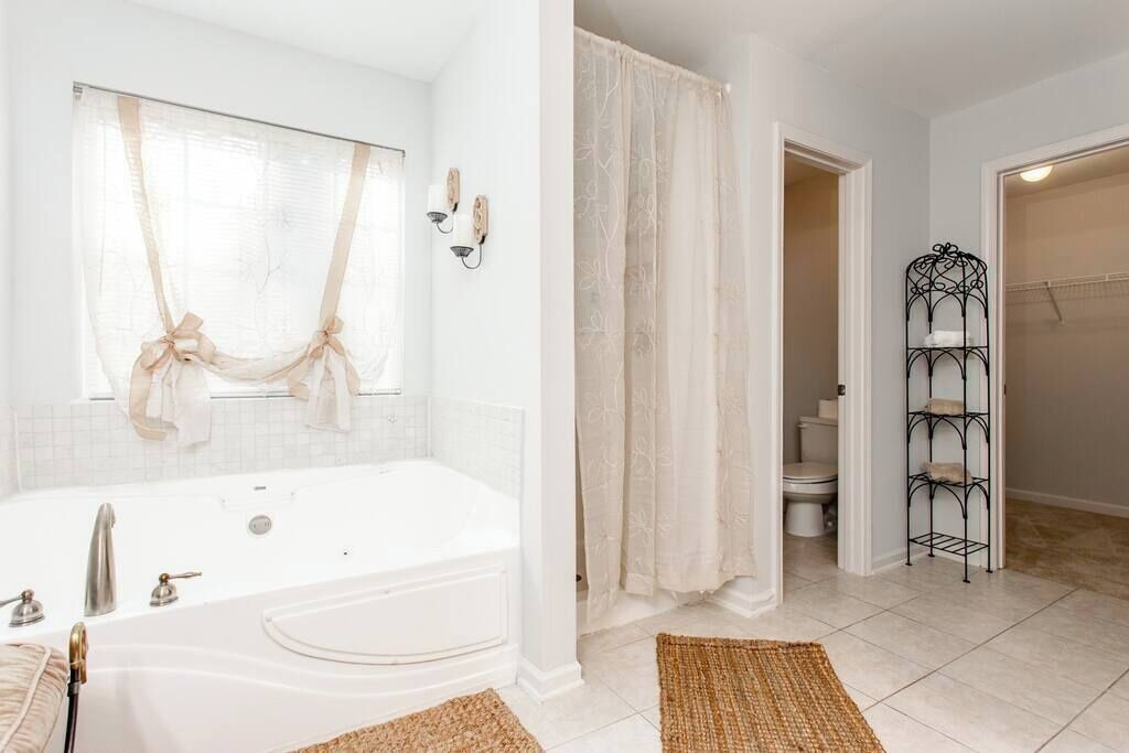 Photo of Bathroom in Mableton