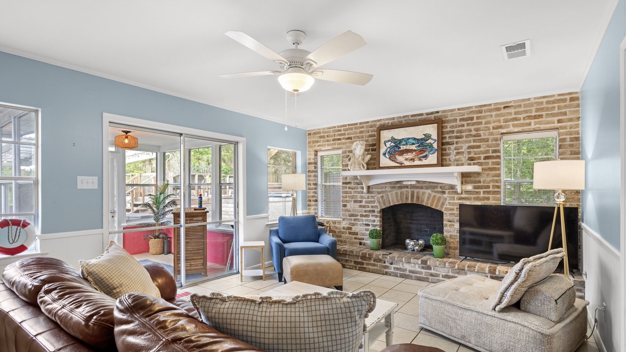 Photo of Livingroom in Gulf Hills