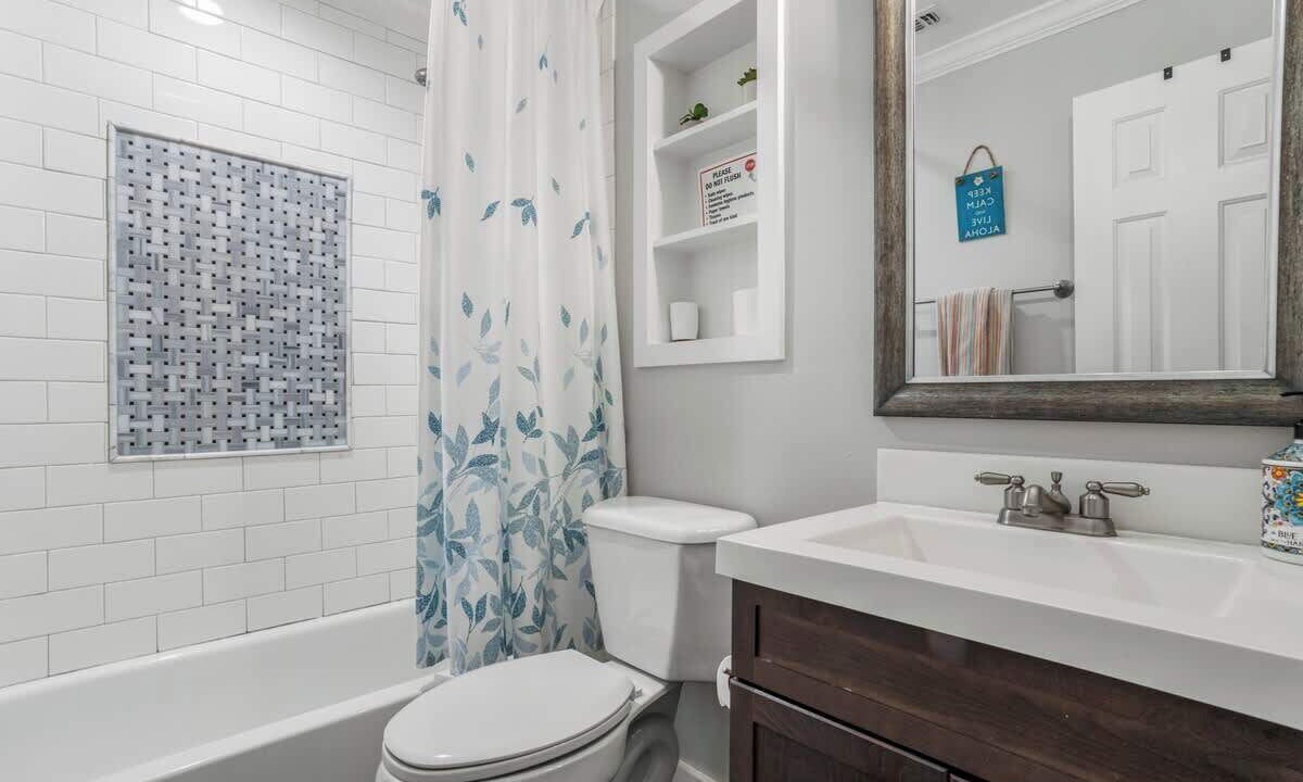 Photo of Bathroom in Ocean Springs