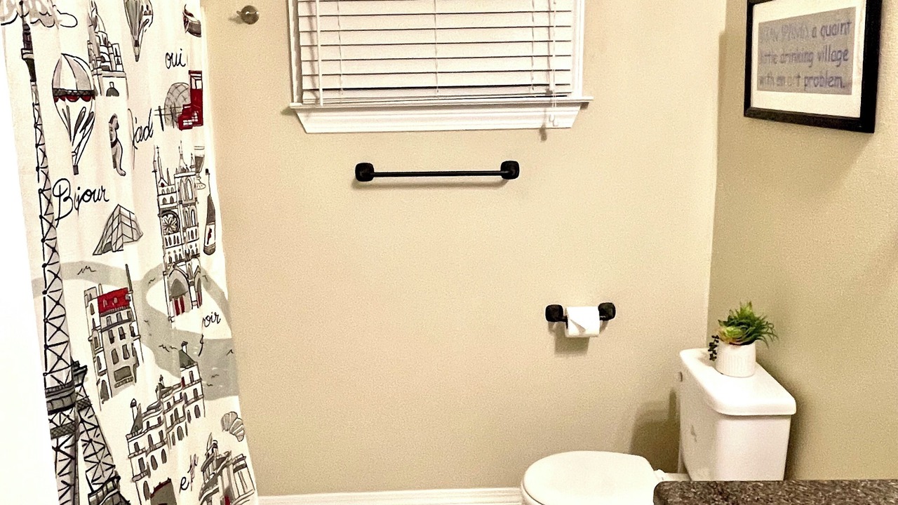 Photo of Bathroom in Ocean Springs