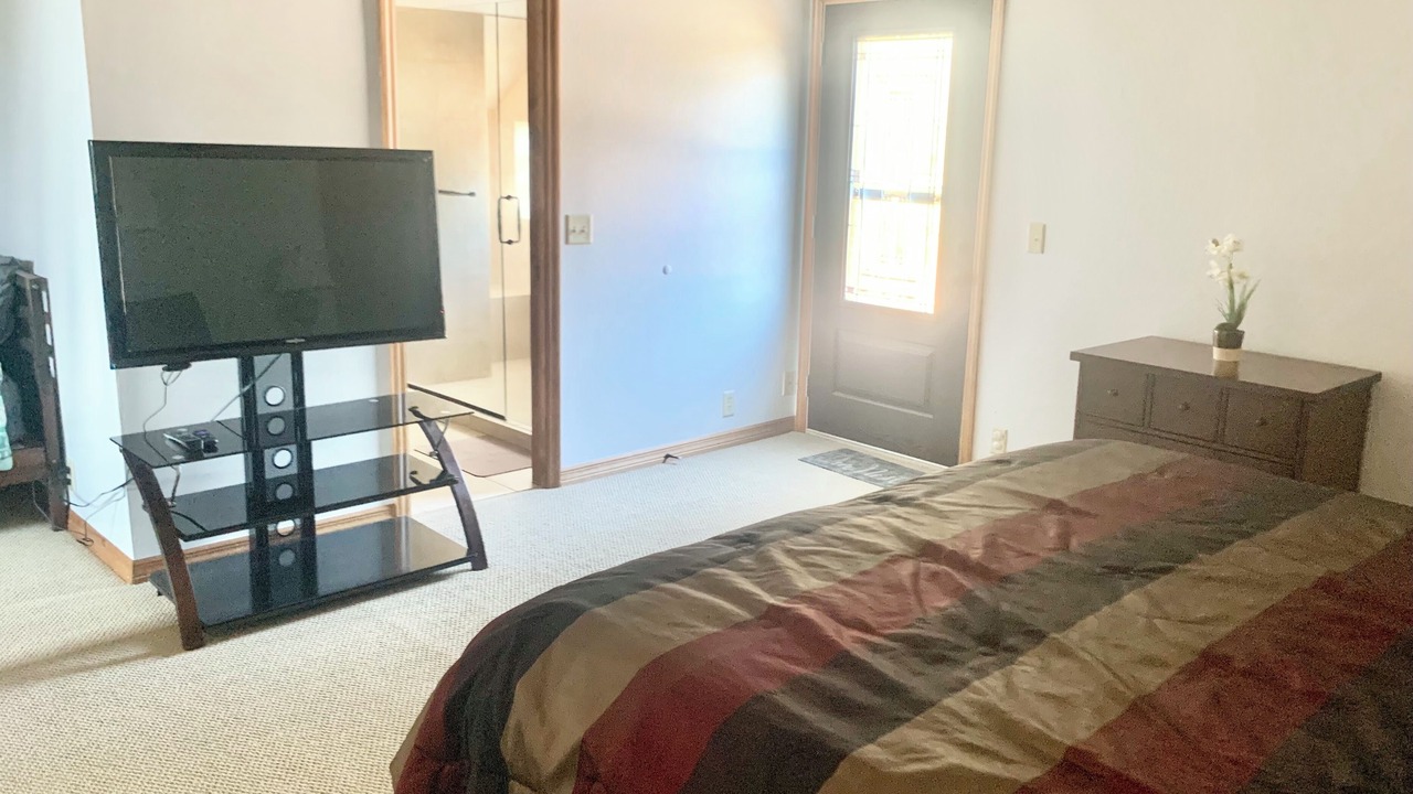 Photo of Bedroom in Crescent City