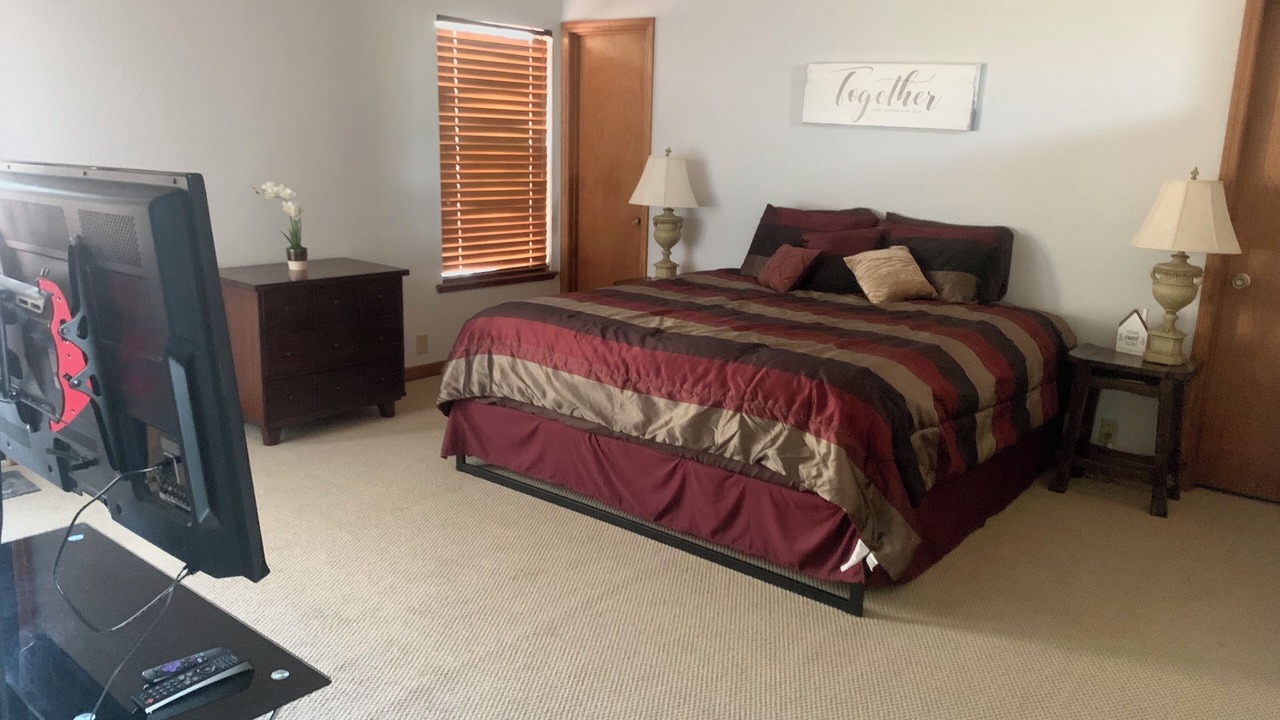 Photo of Bedroom in Crescent City