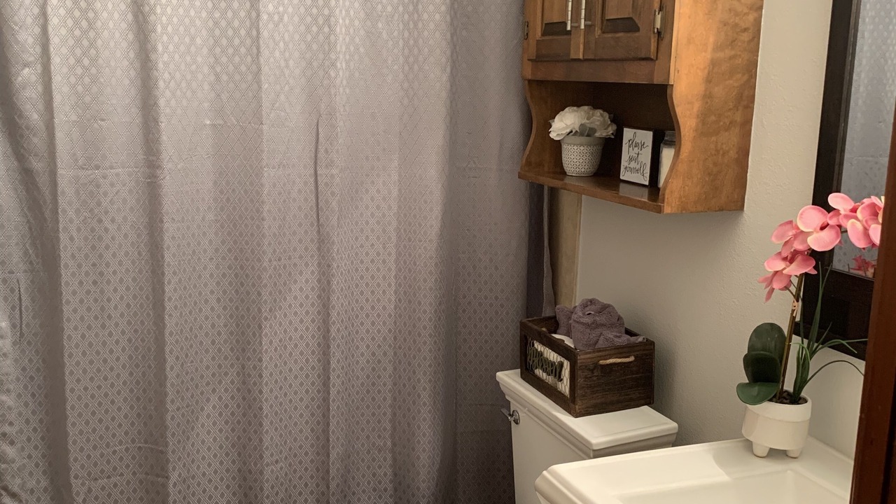 Photo of Bathroom in Crescent City