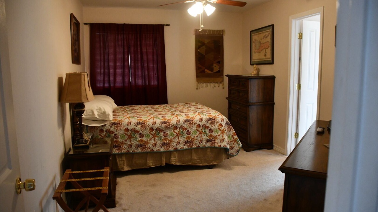 Photo of Bedroom in Gulfport