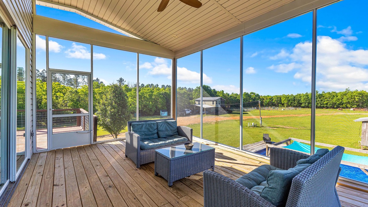 Photo of Patio Balcony in Millbrook
