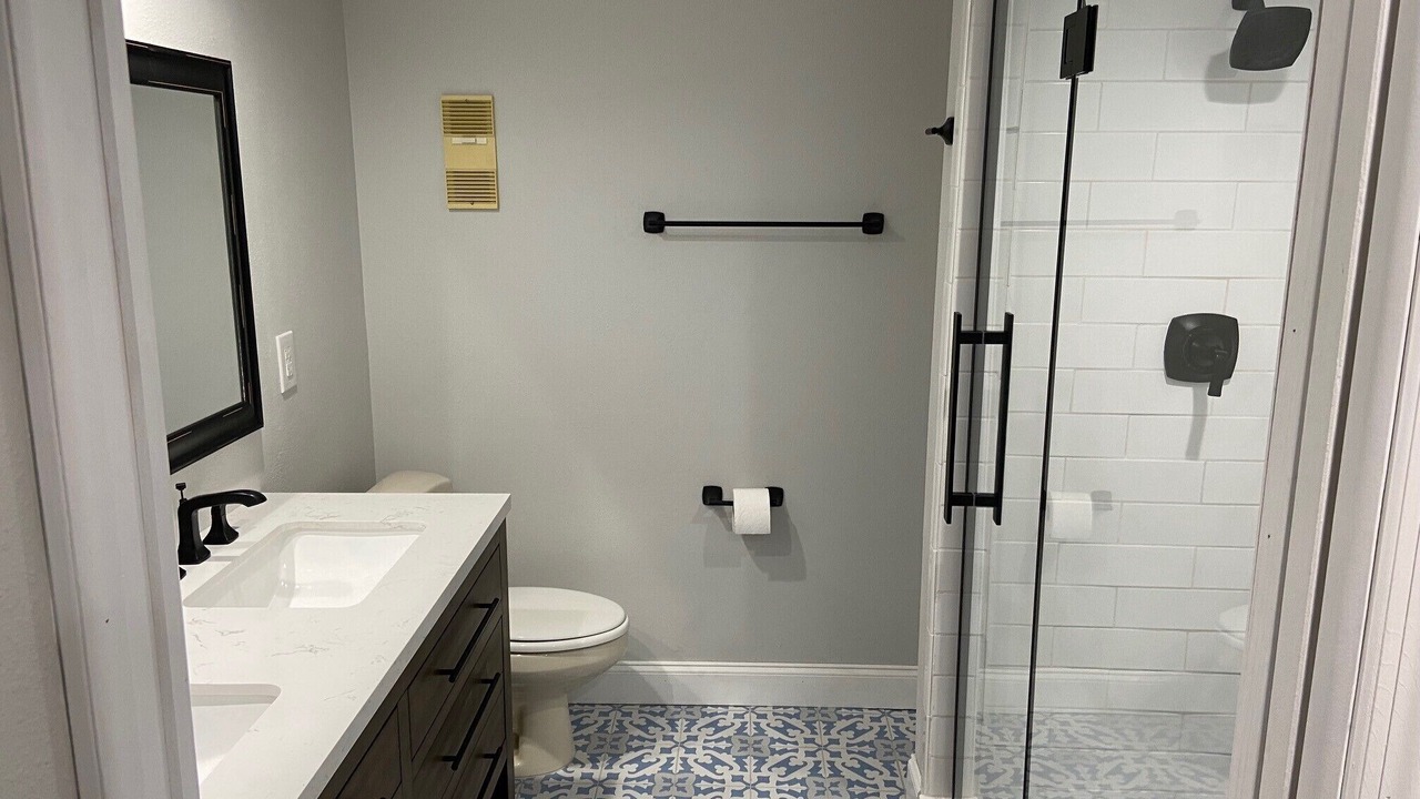 Photo of Bathroom in New Smyrna Beach