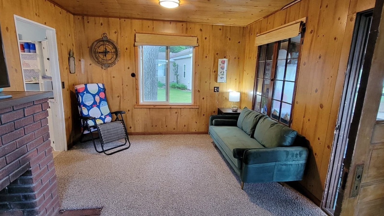 Photo of Livingroom in Twin Lake