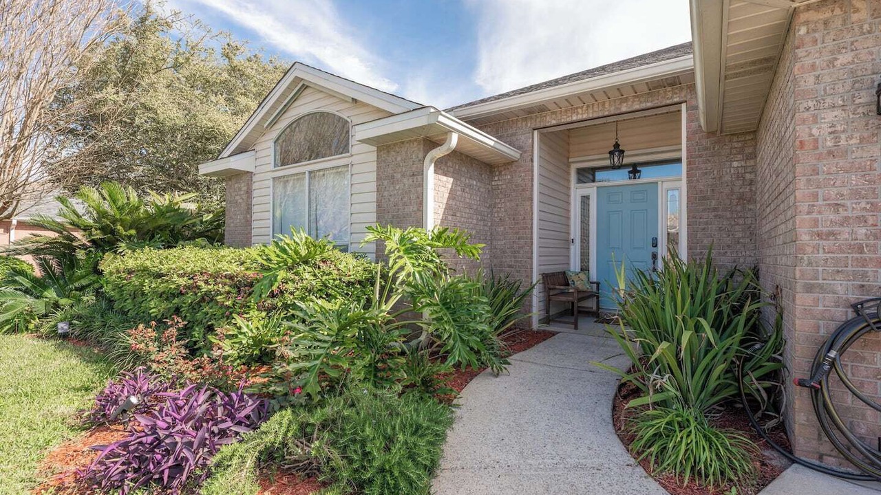 Photo of Others in Avalon Beach Estates