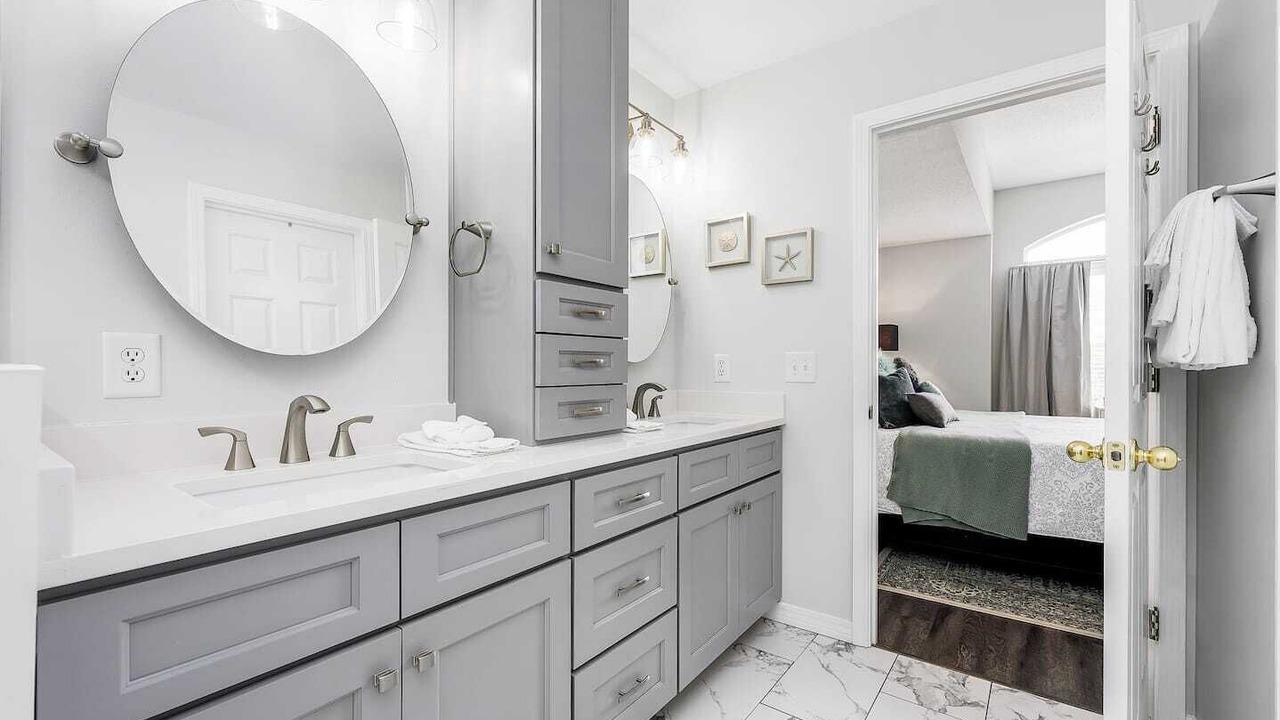 Photo of Bathroom in Avalon Beach Estates