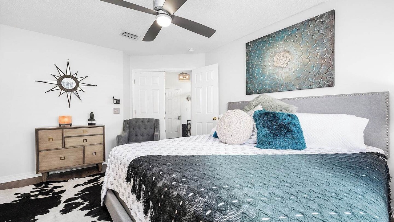 Photo of Others in Avalon Beach Estates