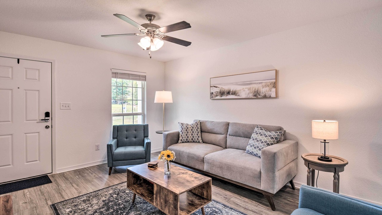 Photo of Livingroom in Magnolia Springs