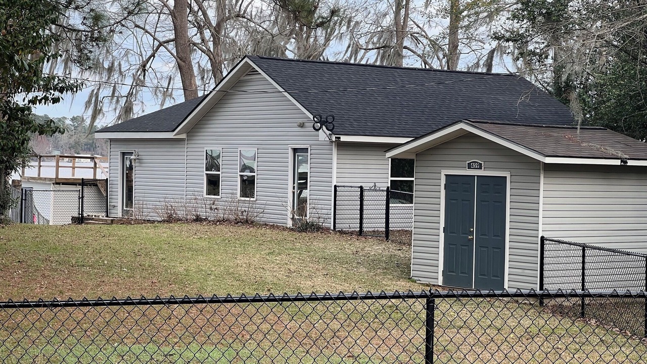 Photo of Outdoor in Cobb