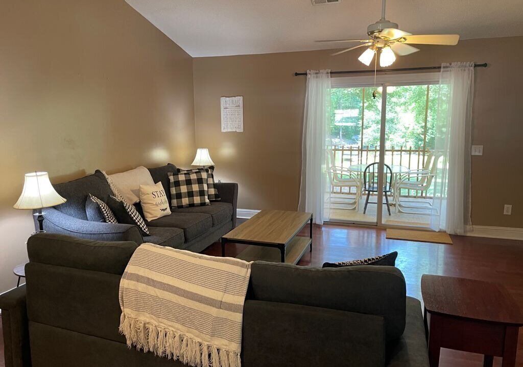 Photo of Livingroom in Eatonton
