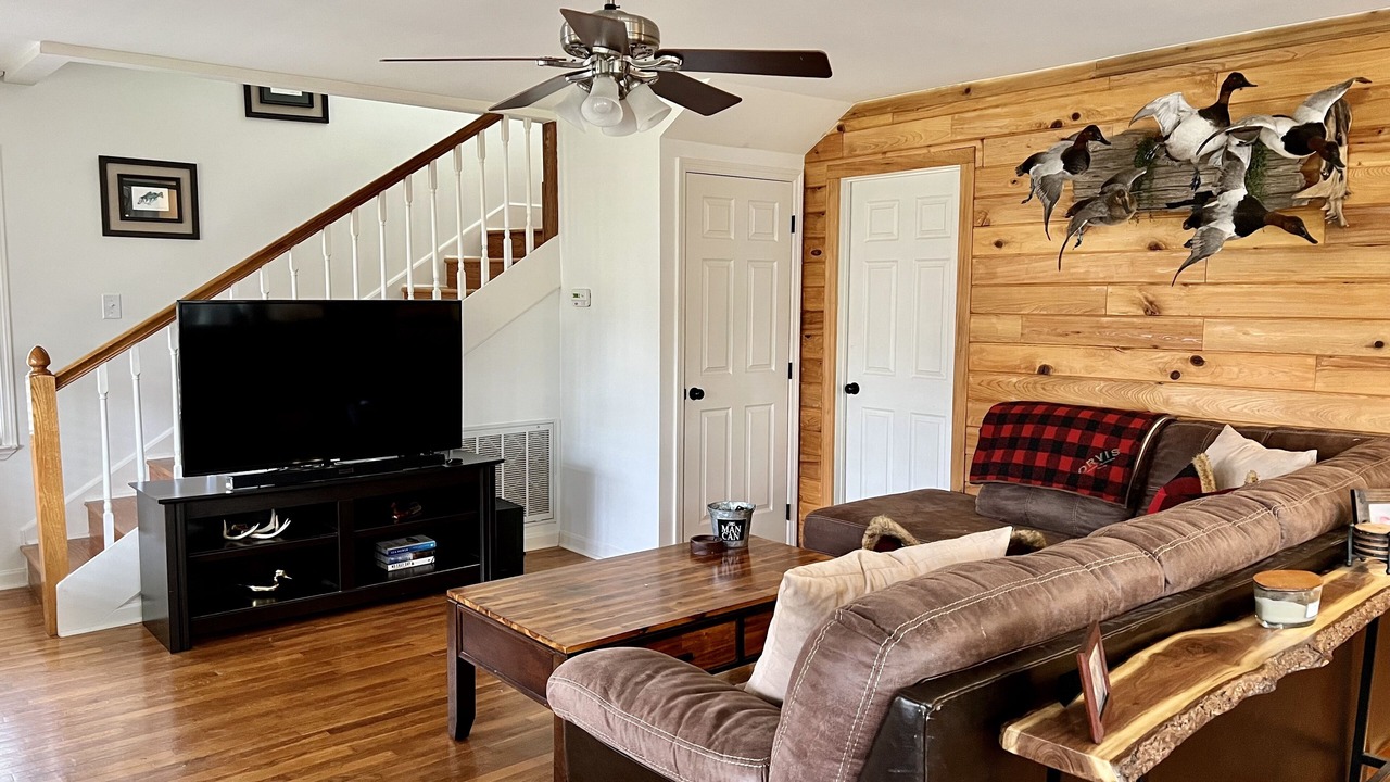 Photo of Bedroom in Groveoak