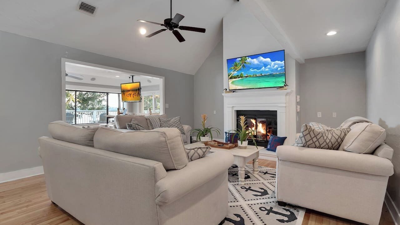 Photo of Livingroom in Quincy