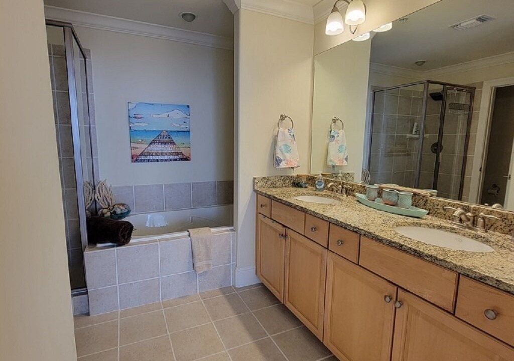 Photo of Bathroom in Dauphin Island