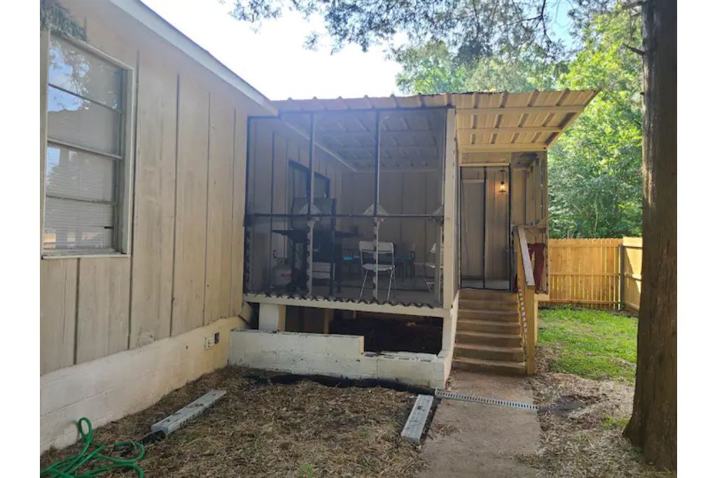 Photo of Patio Balcony in Crestline Heights