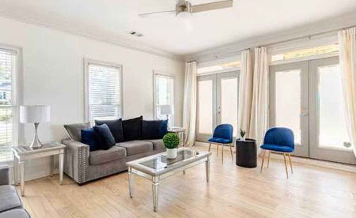 Photo of Livingroom in Ormewood Park