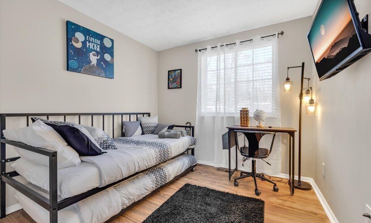 Photo of Bedroom in Stone Mountain