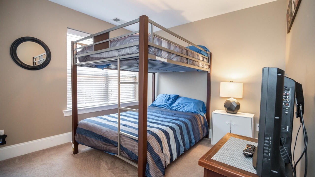 Photo of Bedroom in Alexander City