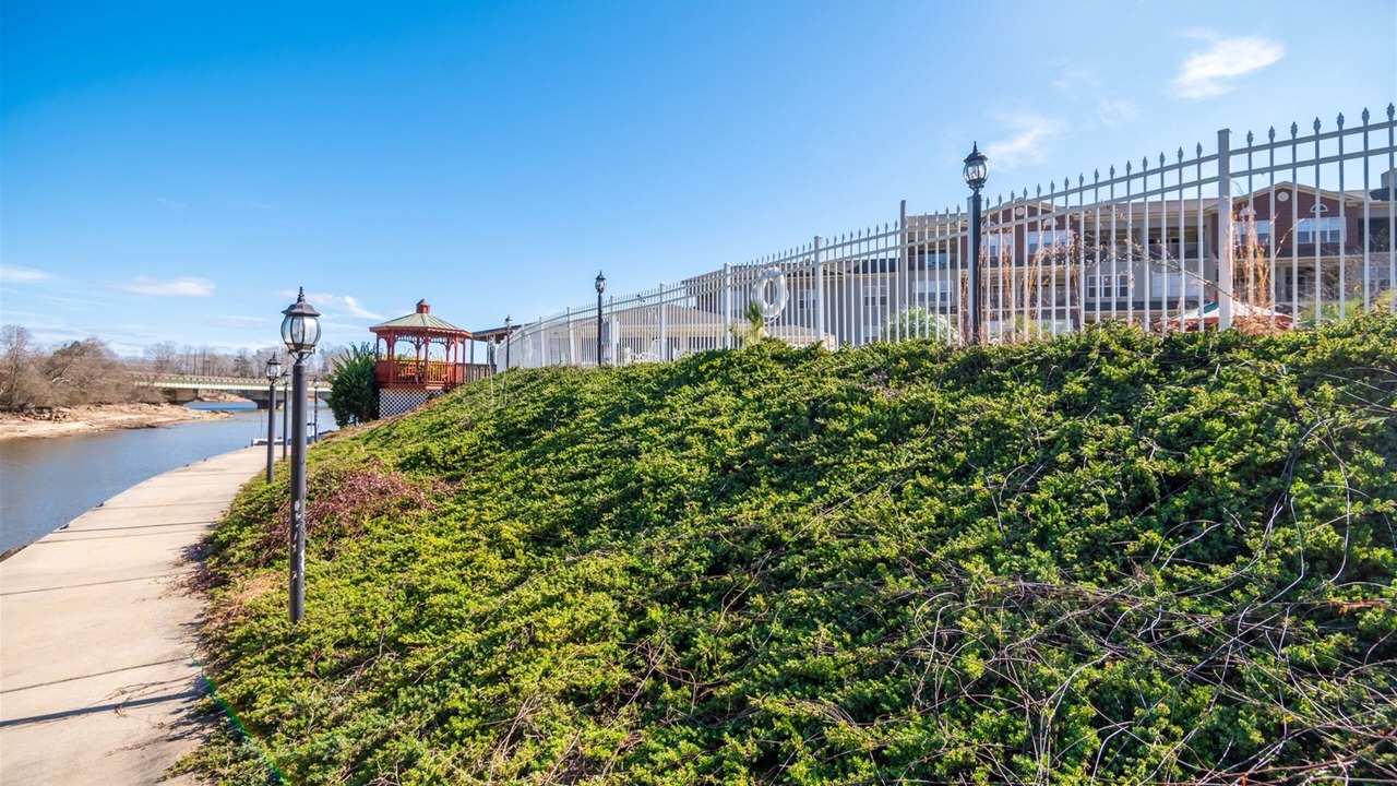 Photo of Outdoor in Alexander City