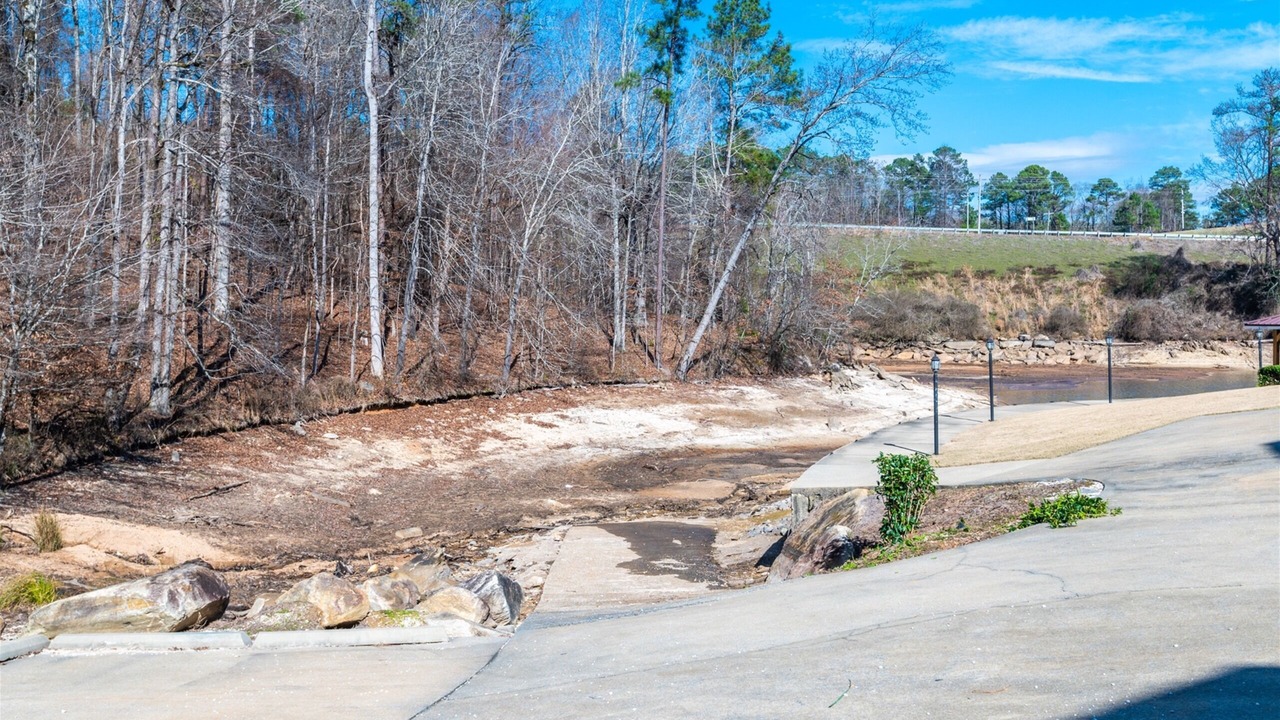 Photo of Outdoor in Alexander City