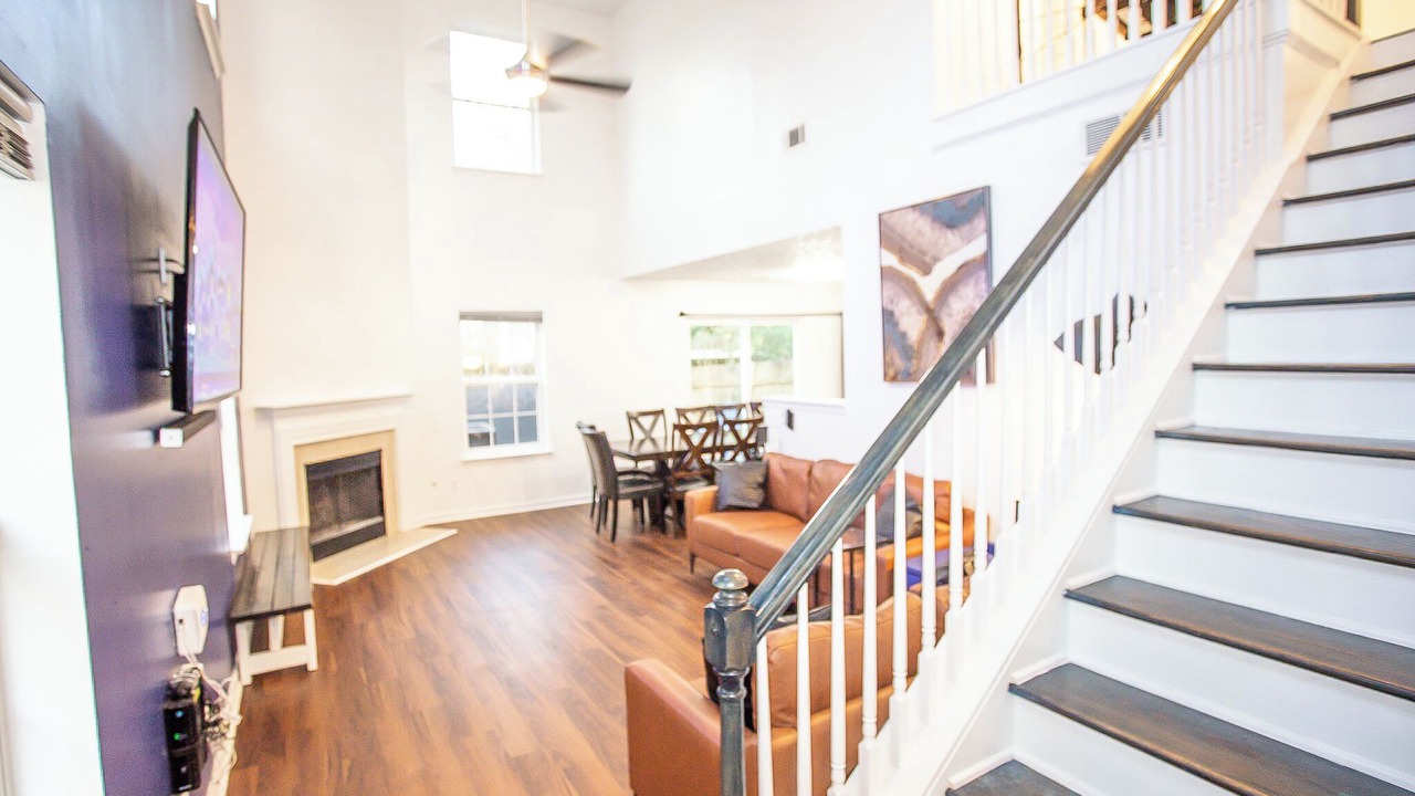 Photo of Livingroom in Covington