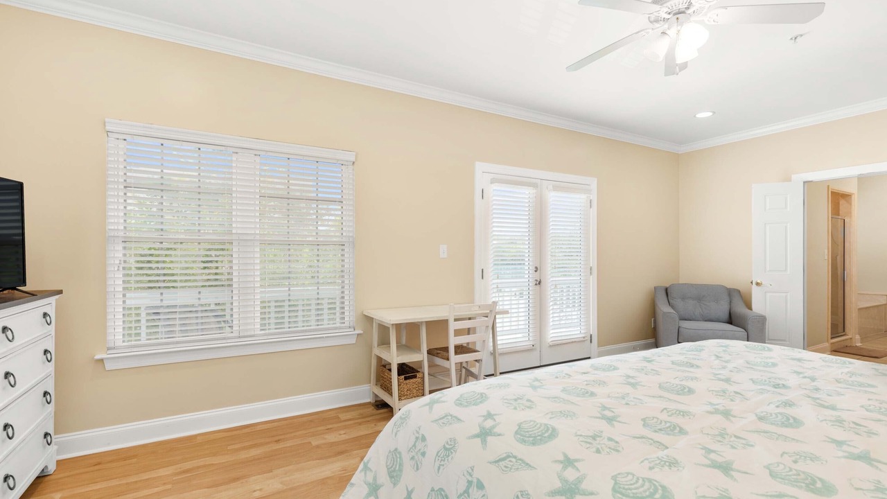 Photo of Bedroom in Tybee Island