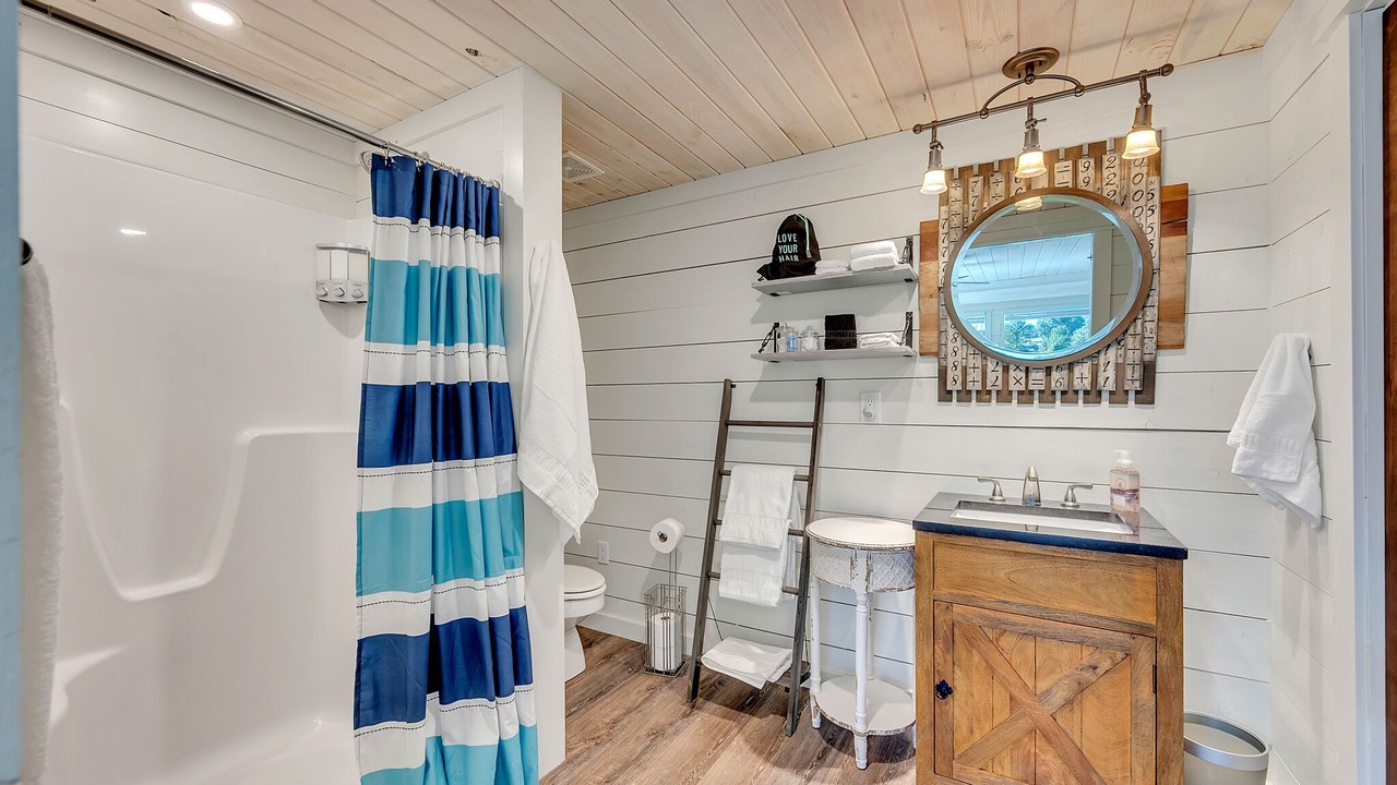 Photo of Bathroom in Trimble